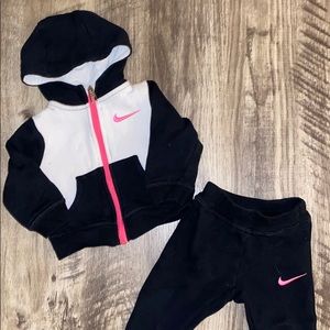 Nike 2 pc baby